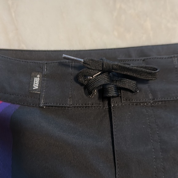 Vans kids board shorts - Picture 4 of 5